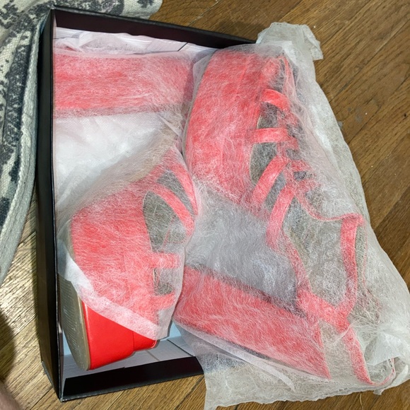 Red Platform Heels - Picture 4 of 5